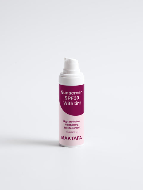 Sunscreen SPF30 with Tint – Mineral-Based & Skin-Perfecting Protection ☀️